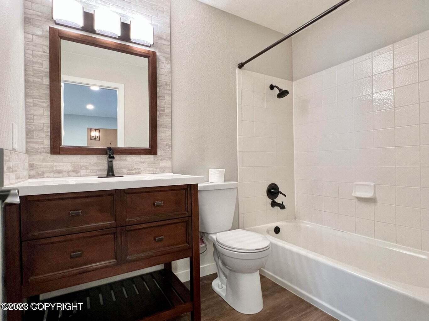 6841 Whitehall Street