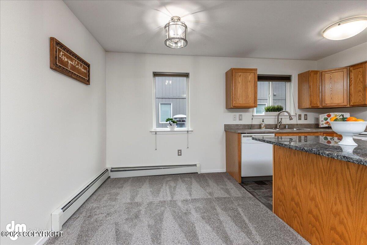 123 E 24th Avenue Unit: #4