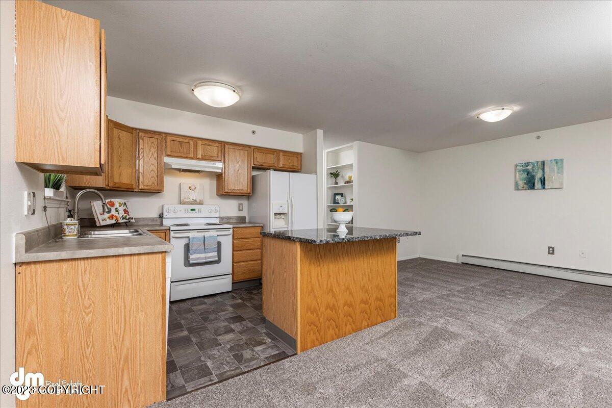 123 E 24th Avenue Unit: #4