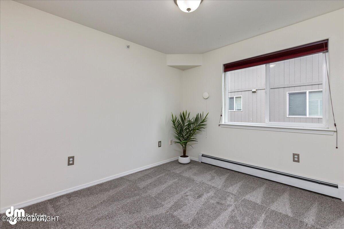 123 E 24th Avenue Unit: #4