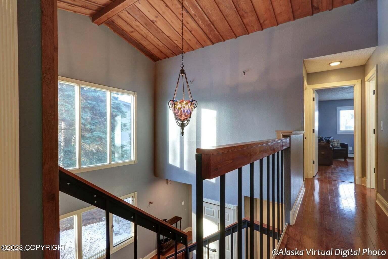 615 Highlander Circle