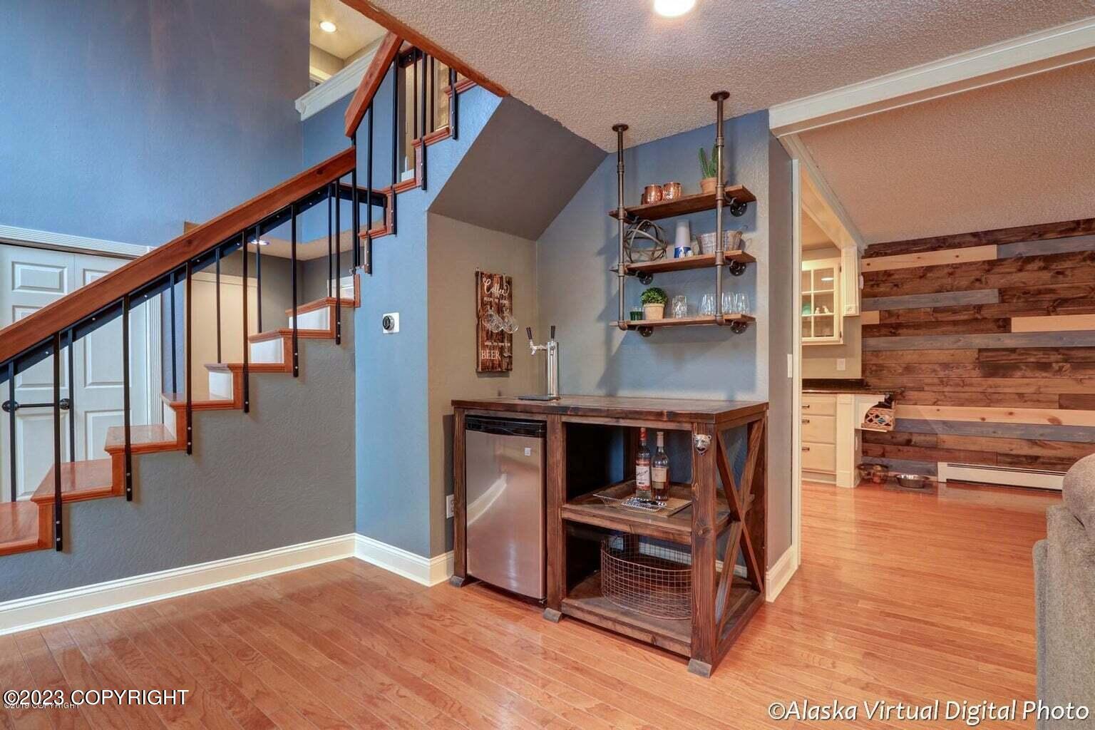 615 Highlander Circle