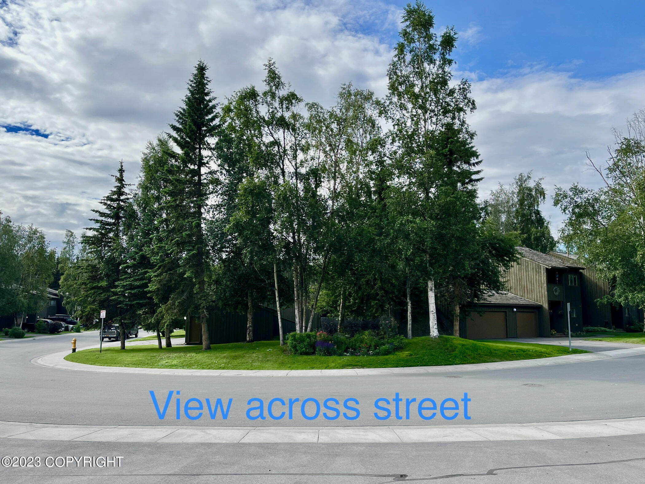 2069 Eastridge Drive