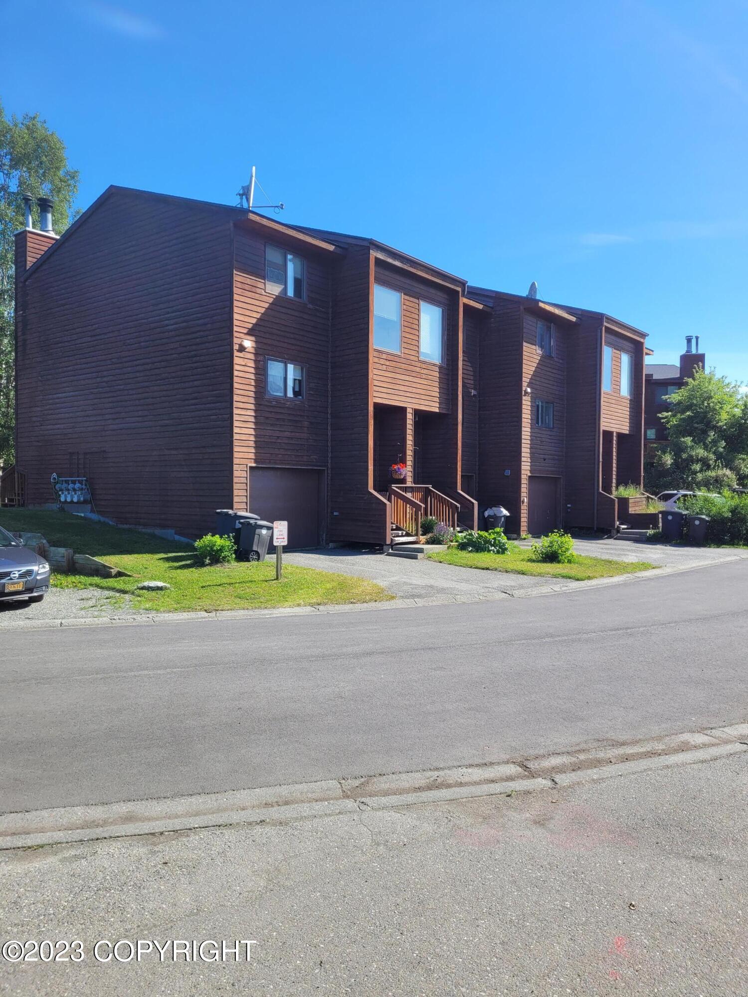 3711 Carleton Avenue