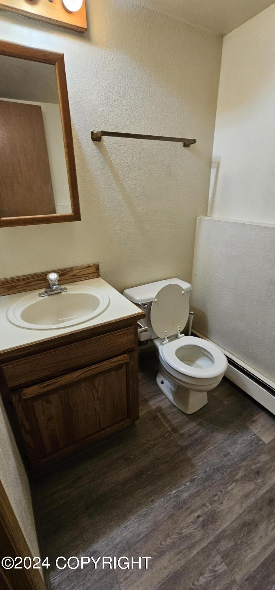 3711 Carleton Avenue