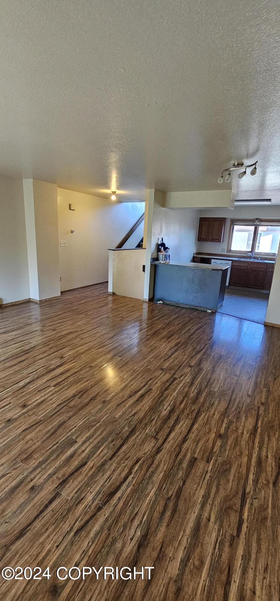 3711 Carleton Avenue