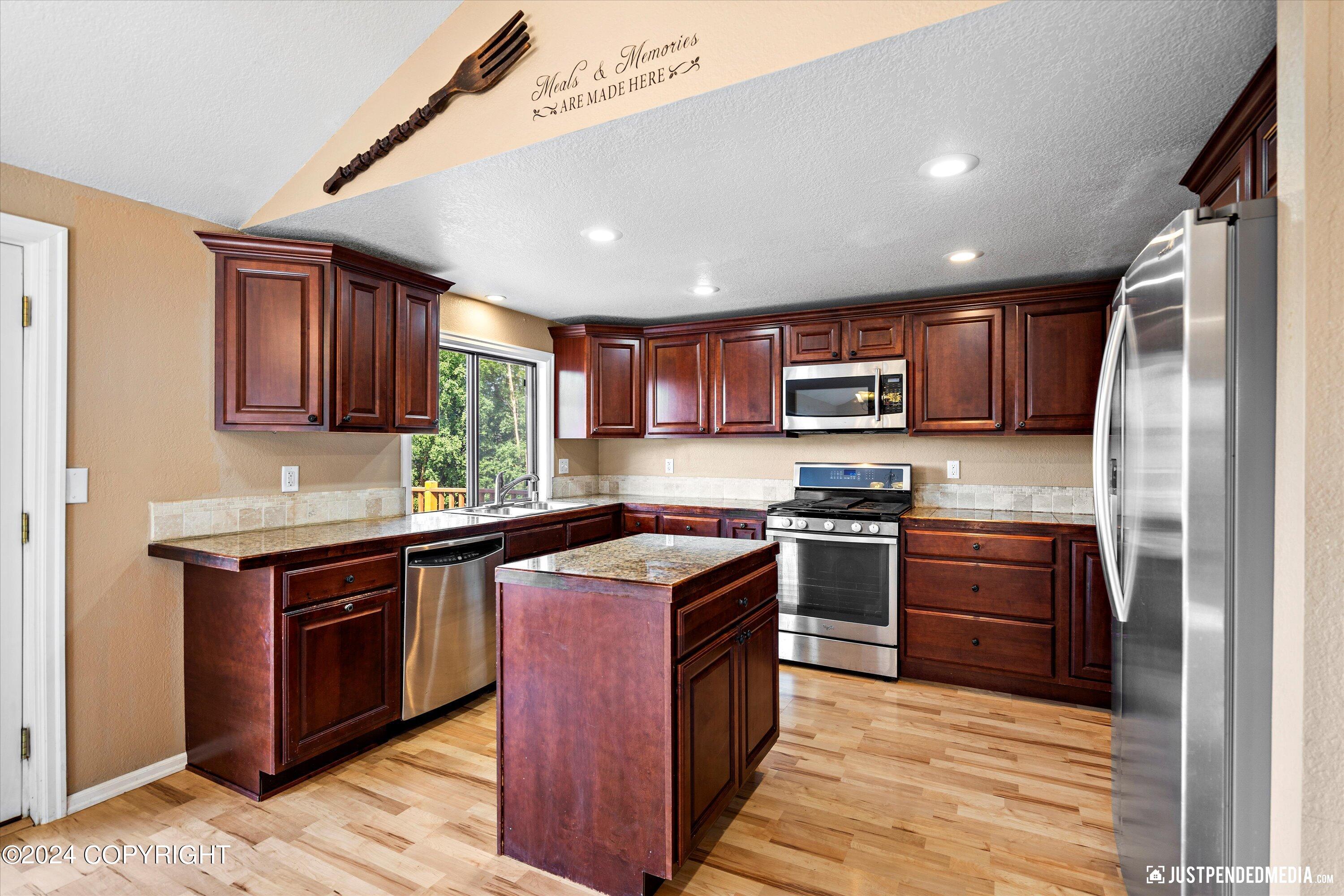 7540 Solarset Circle