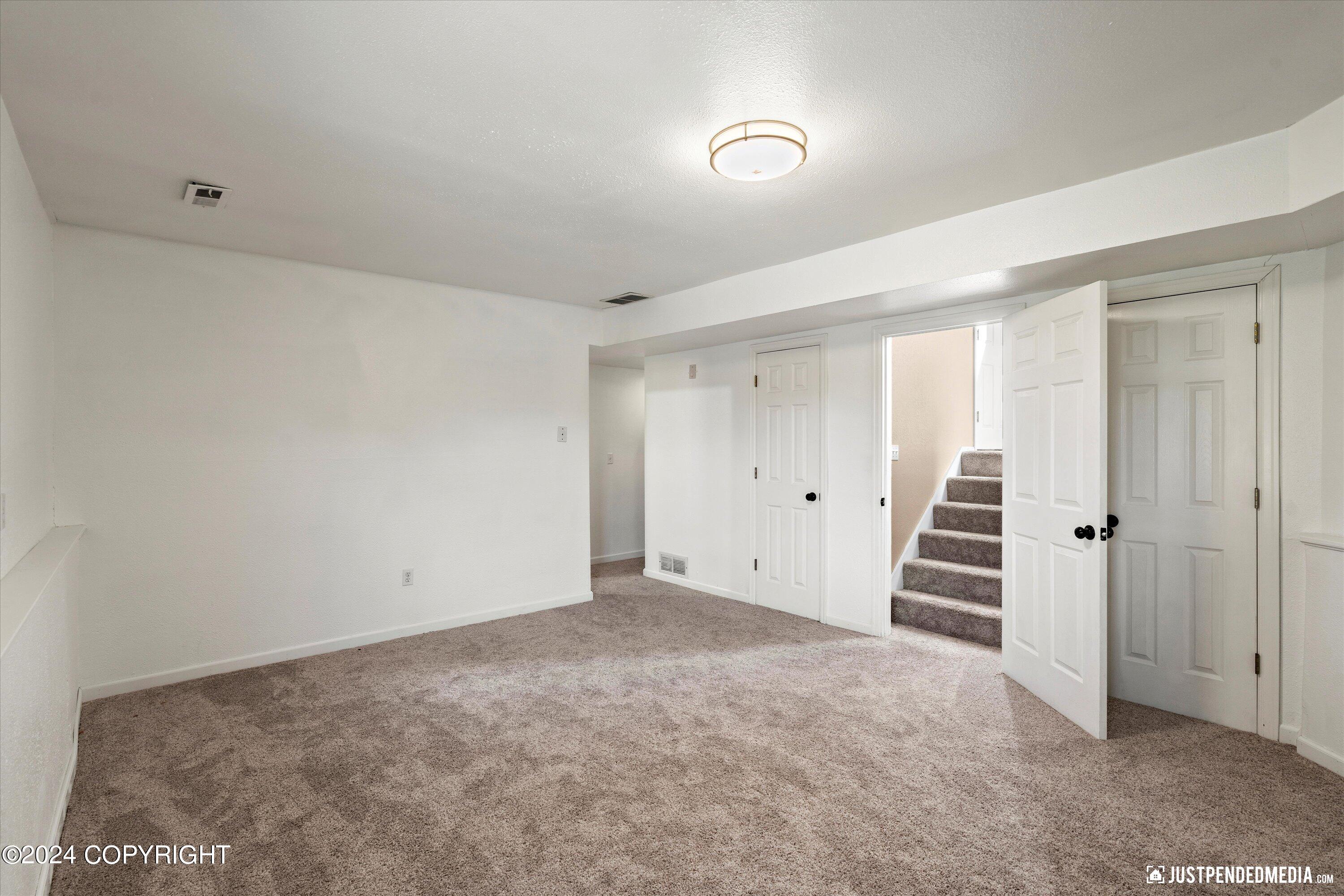 7540 Solarset Circle