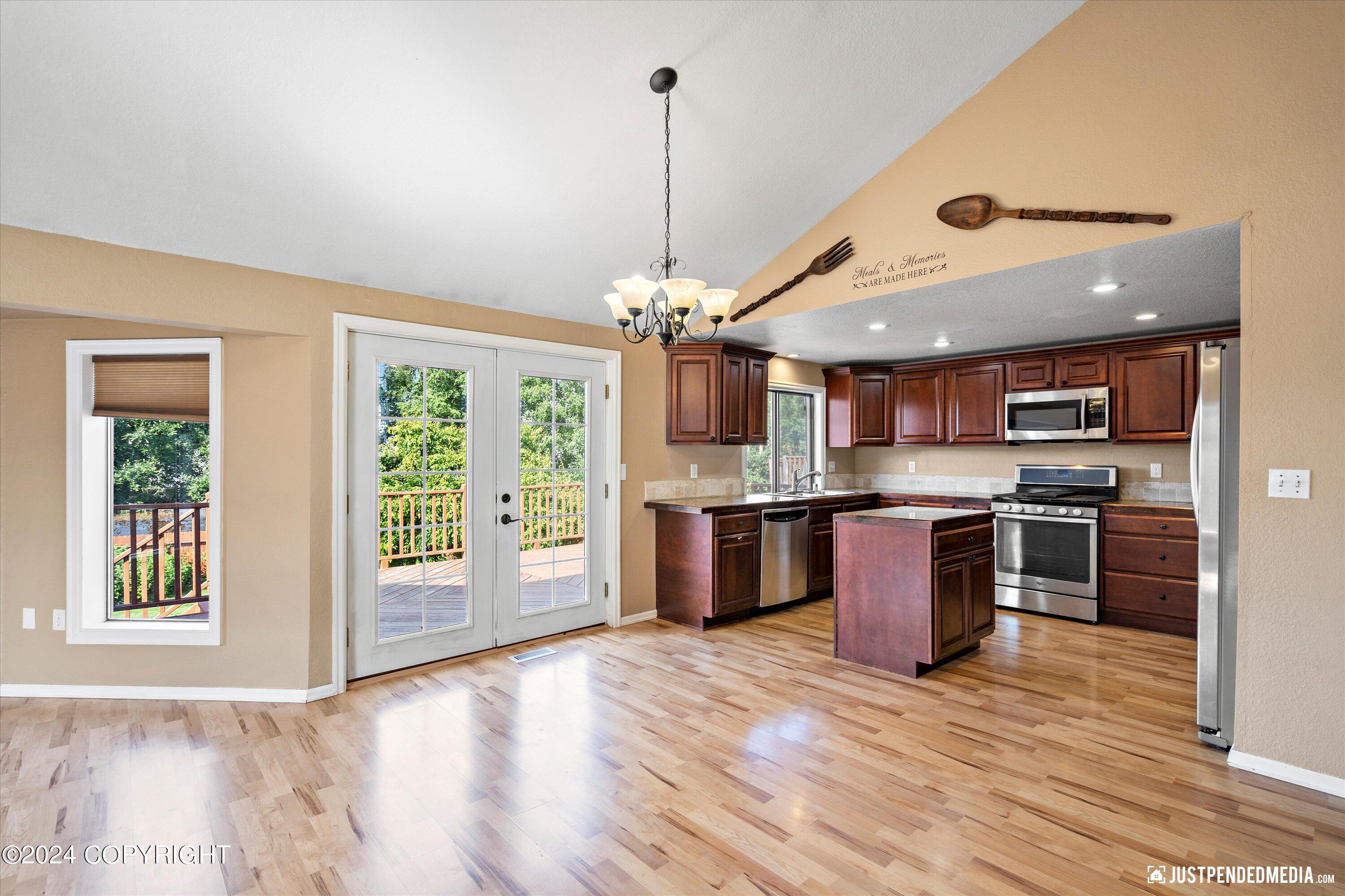 7540 Solarset Circle