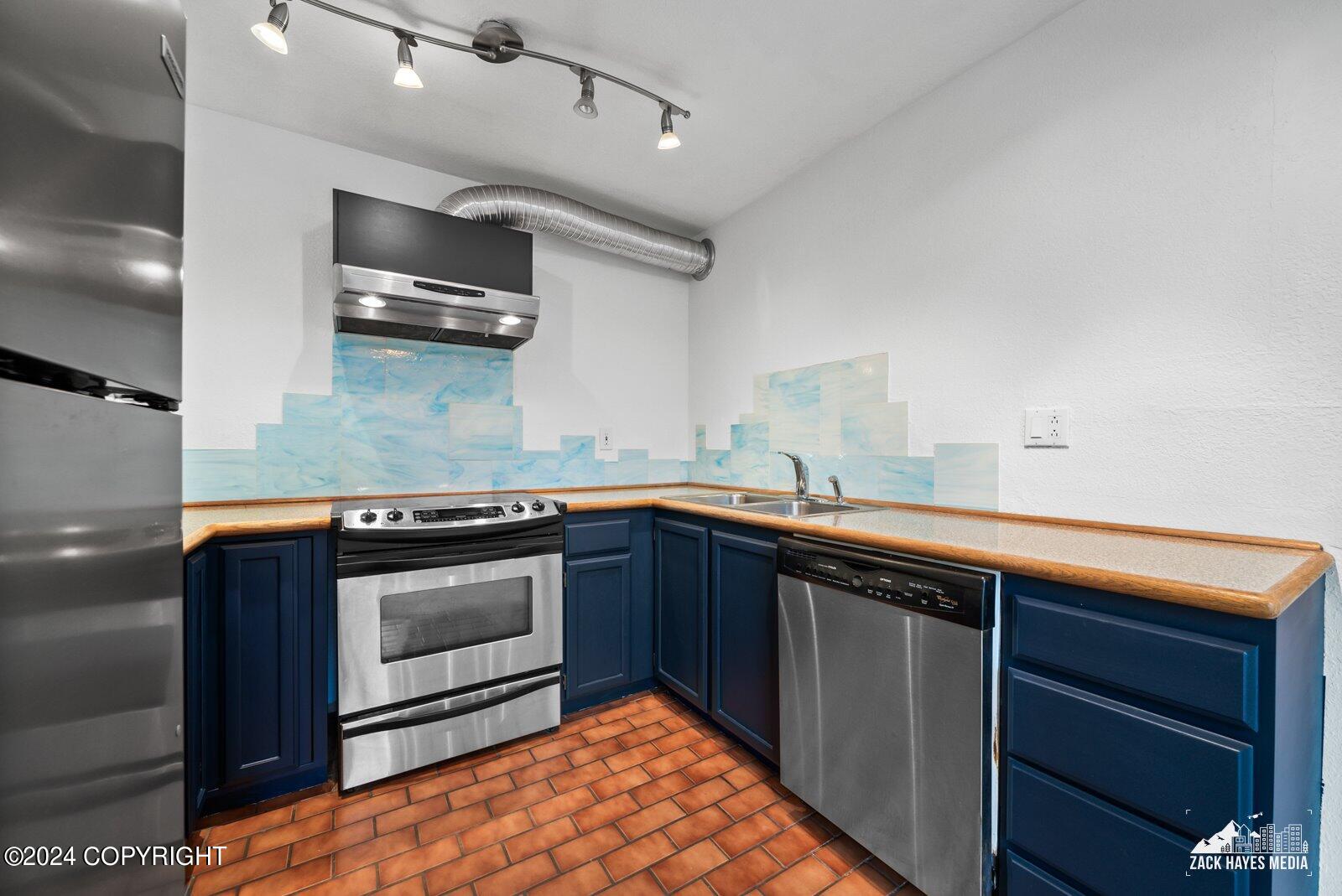 6422 Italy Circle