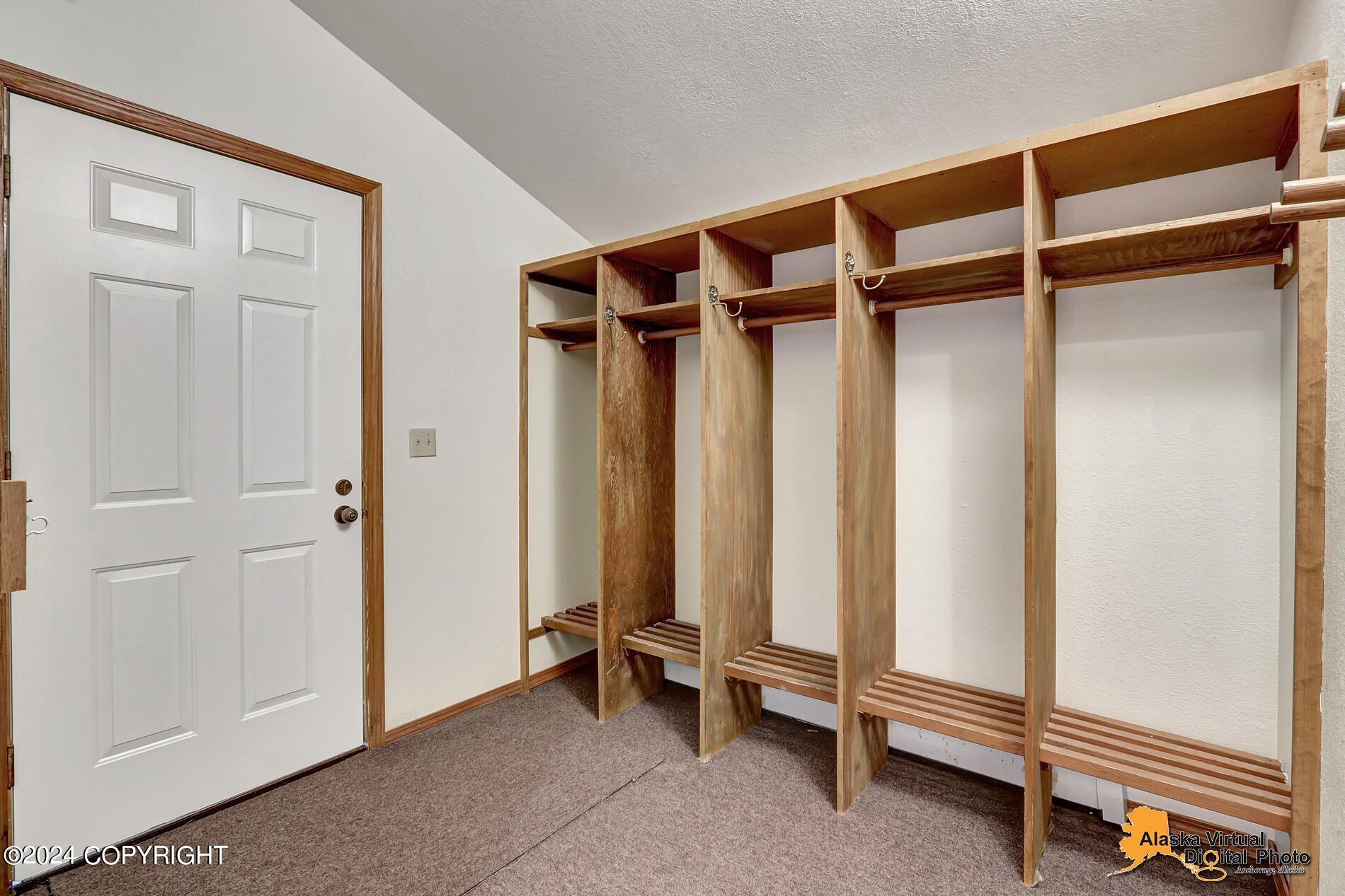 4377 Rendezvous Circle