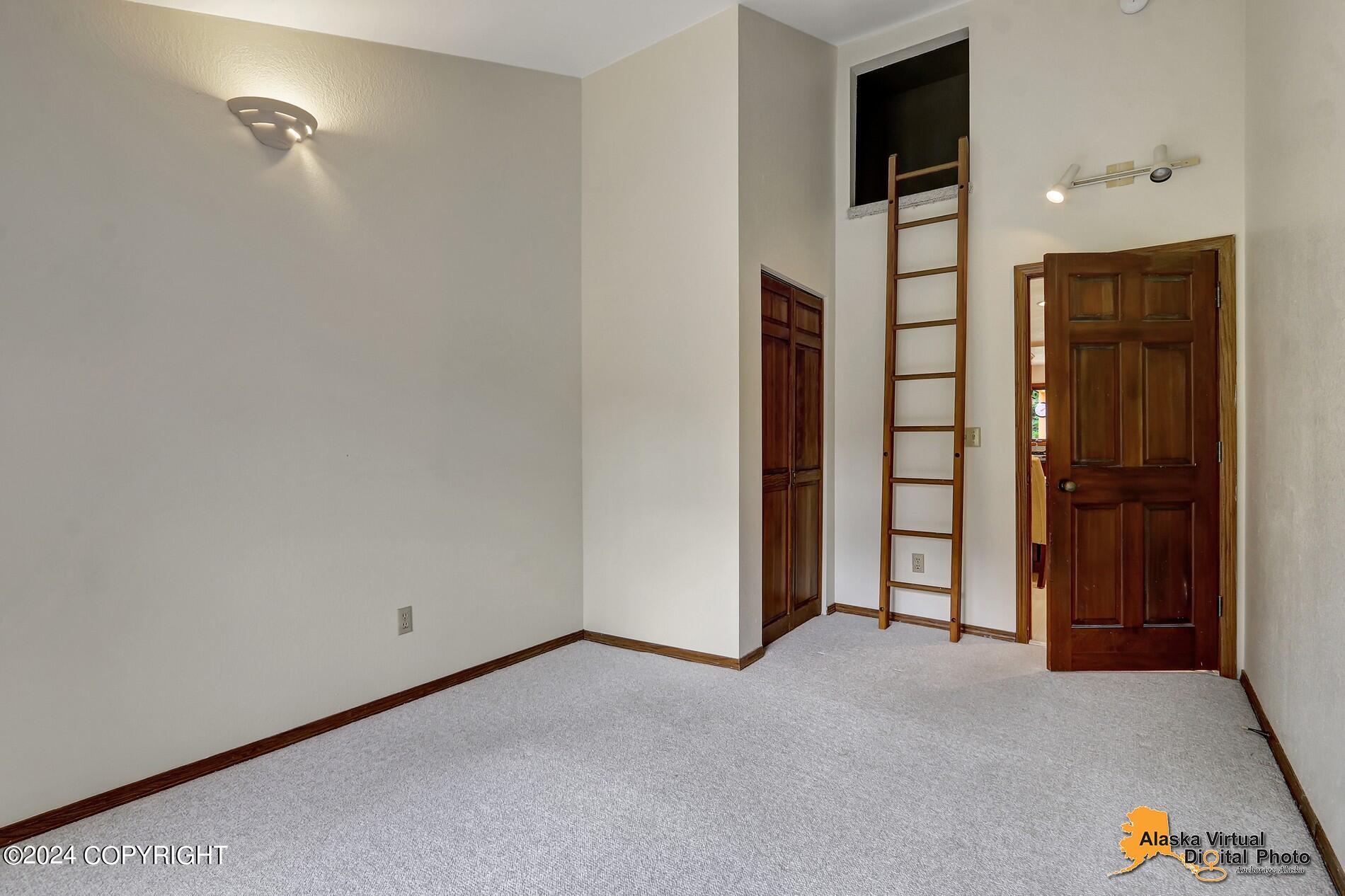 4377 Rendezvous Circle