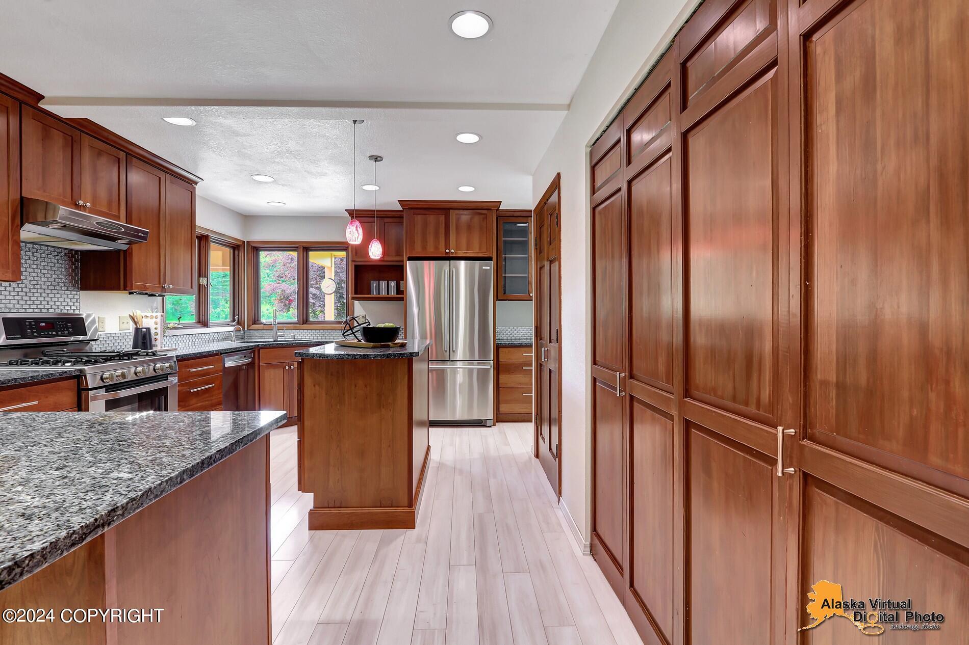 4377 Rendezvous Circle