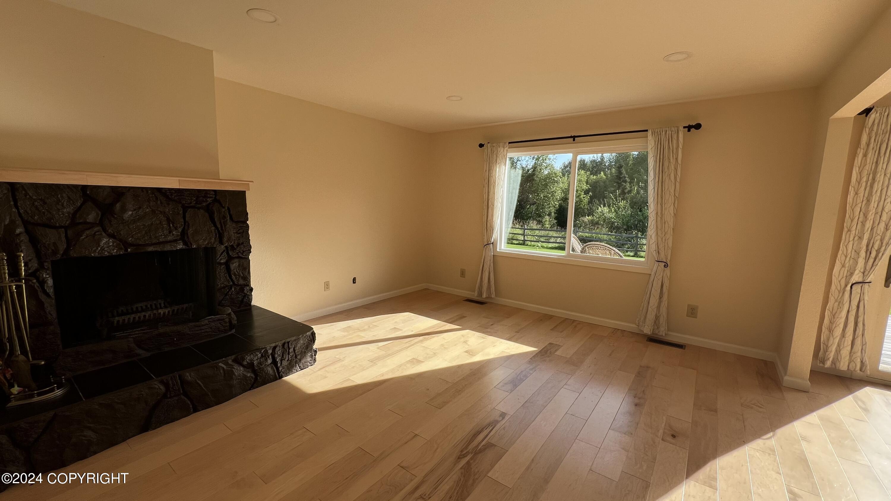 3823 Hampton Drive # 2F