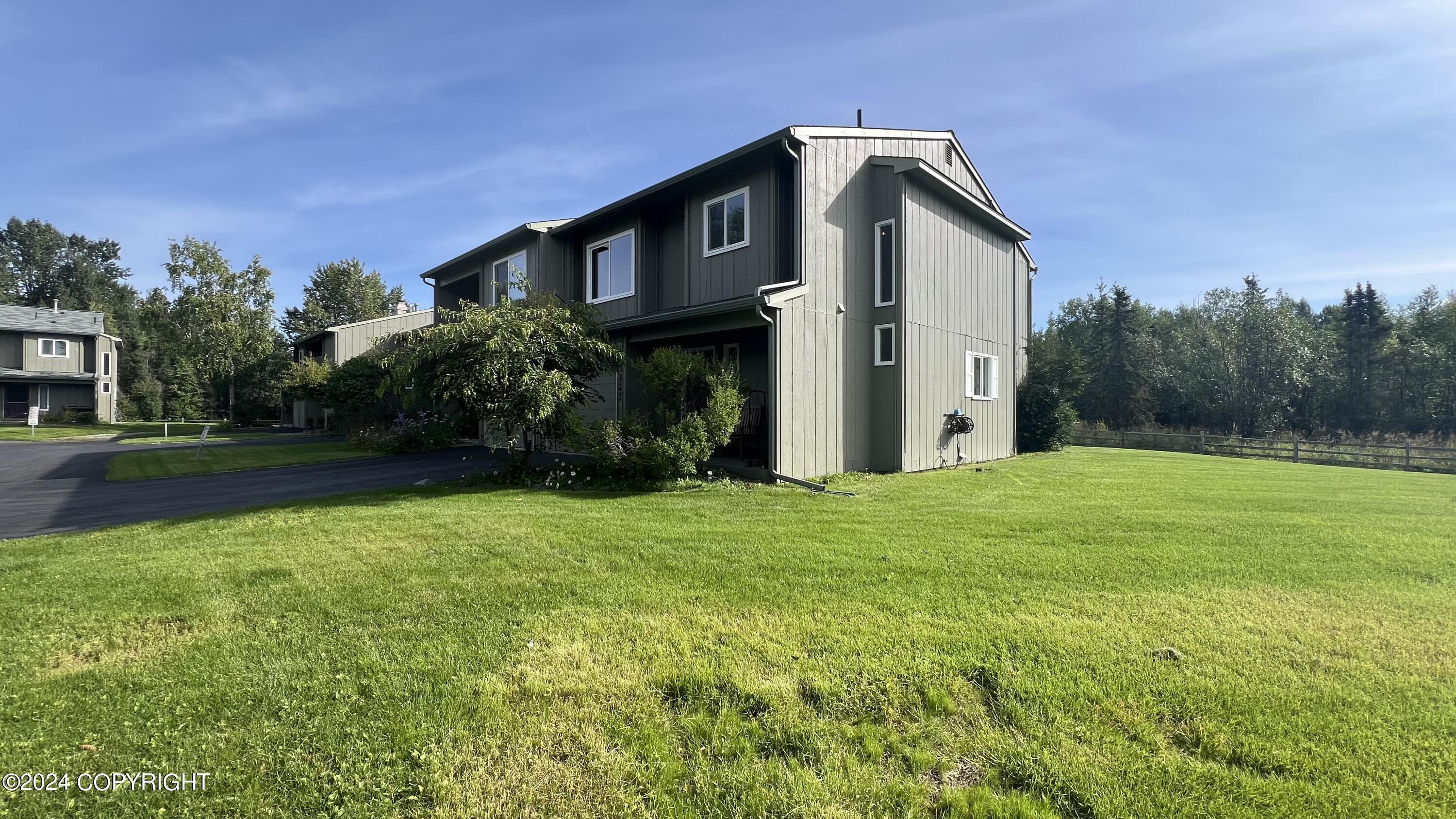 3823 Hampton Drive # 2F