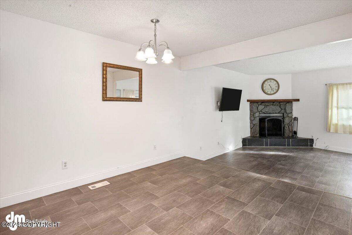 8921-8923 Woodstock Circle