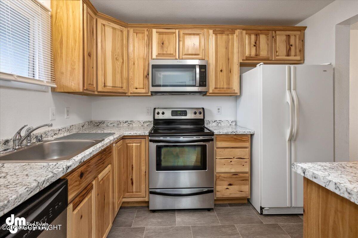 8921-8923 Woodstock Circle