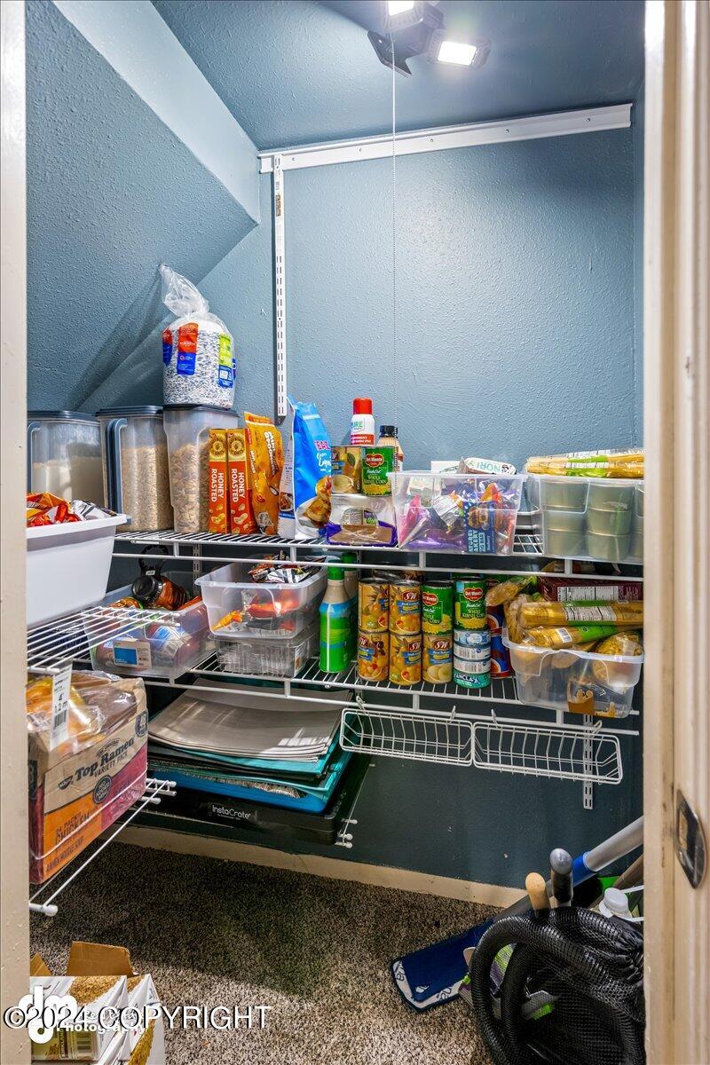 8921-8923 Woodstock Circle