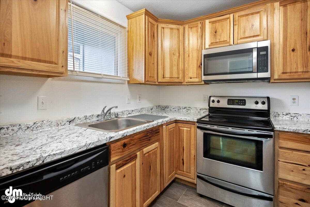 8921-8923 Woodstock Circle