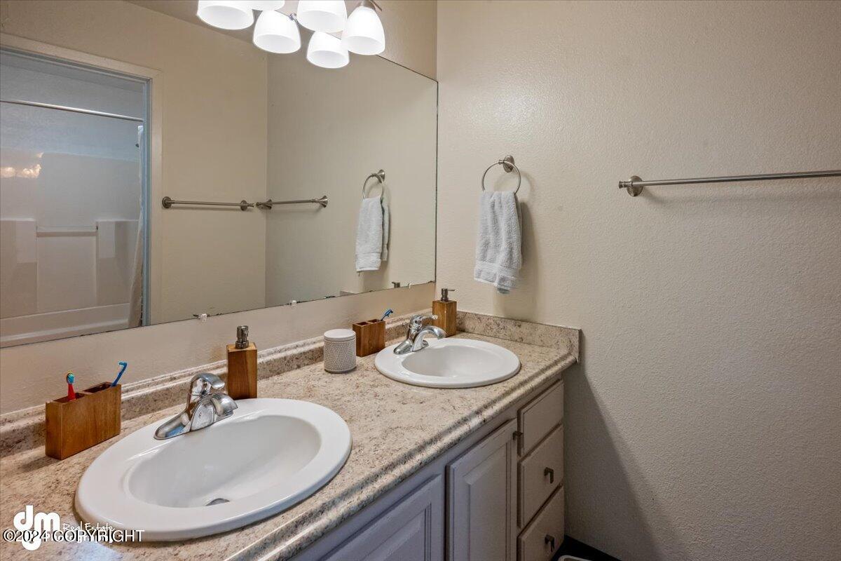 8921-8923 Woodstock Circle