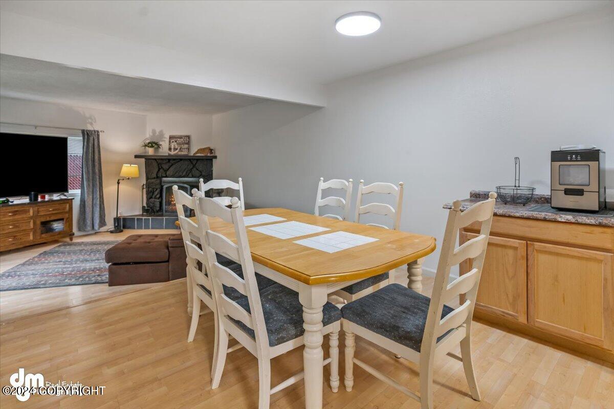 8921-8923 Woodstock Circle