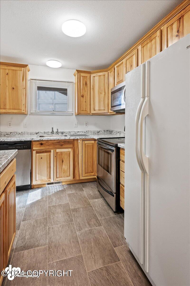 8921-8923 Woodstock Circle