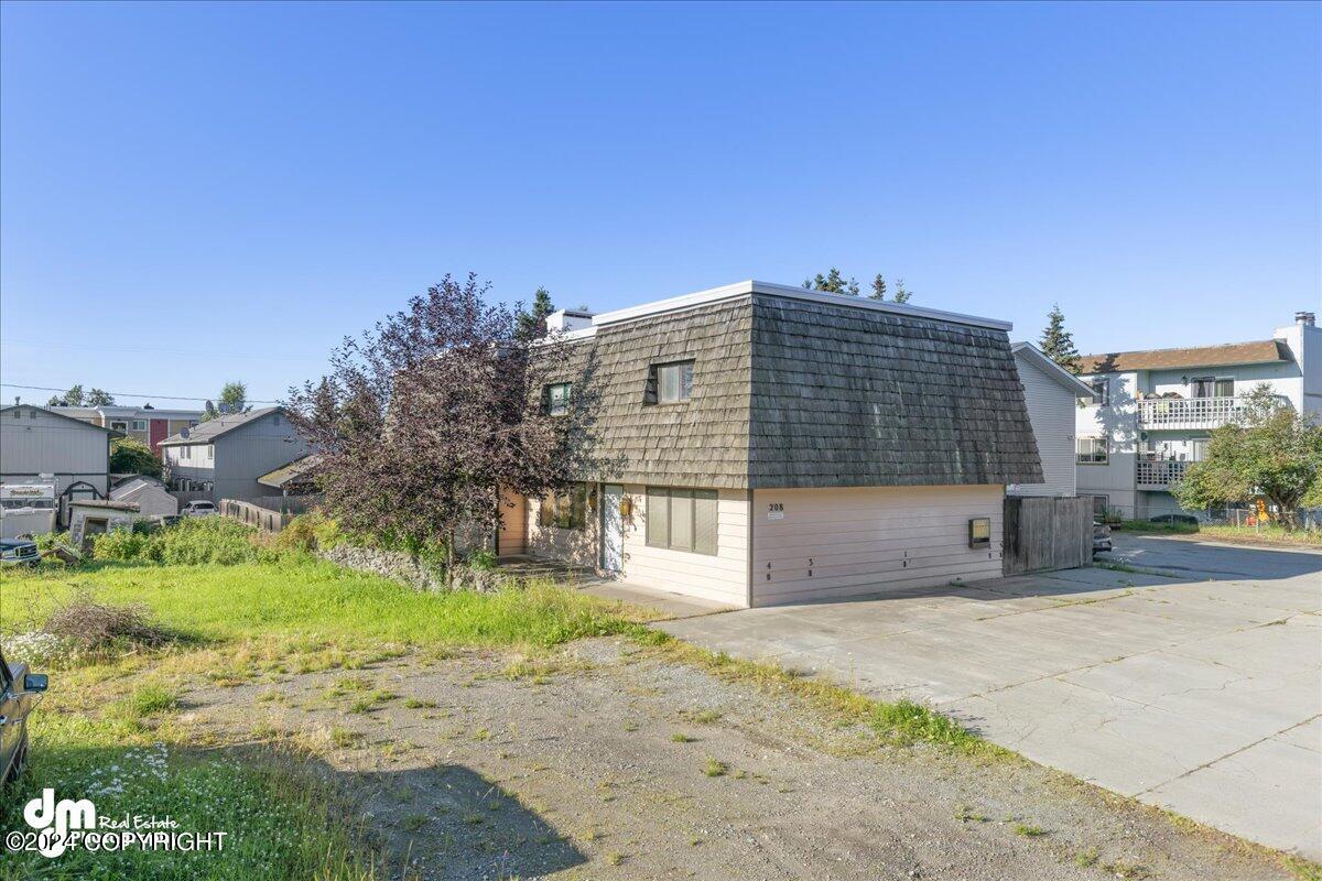 208 W 13th Avenue