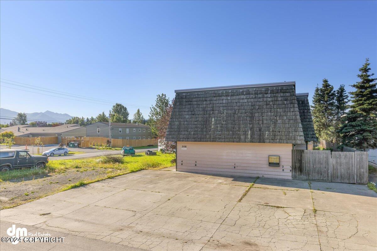 208 W 13th Avenue