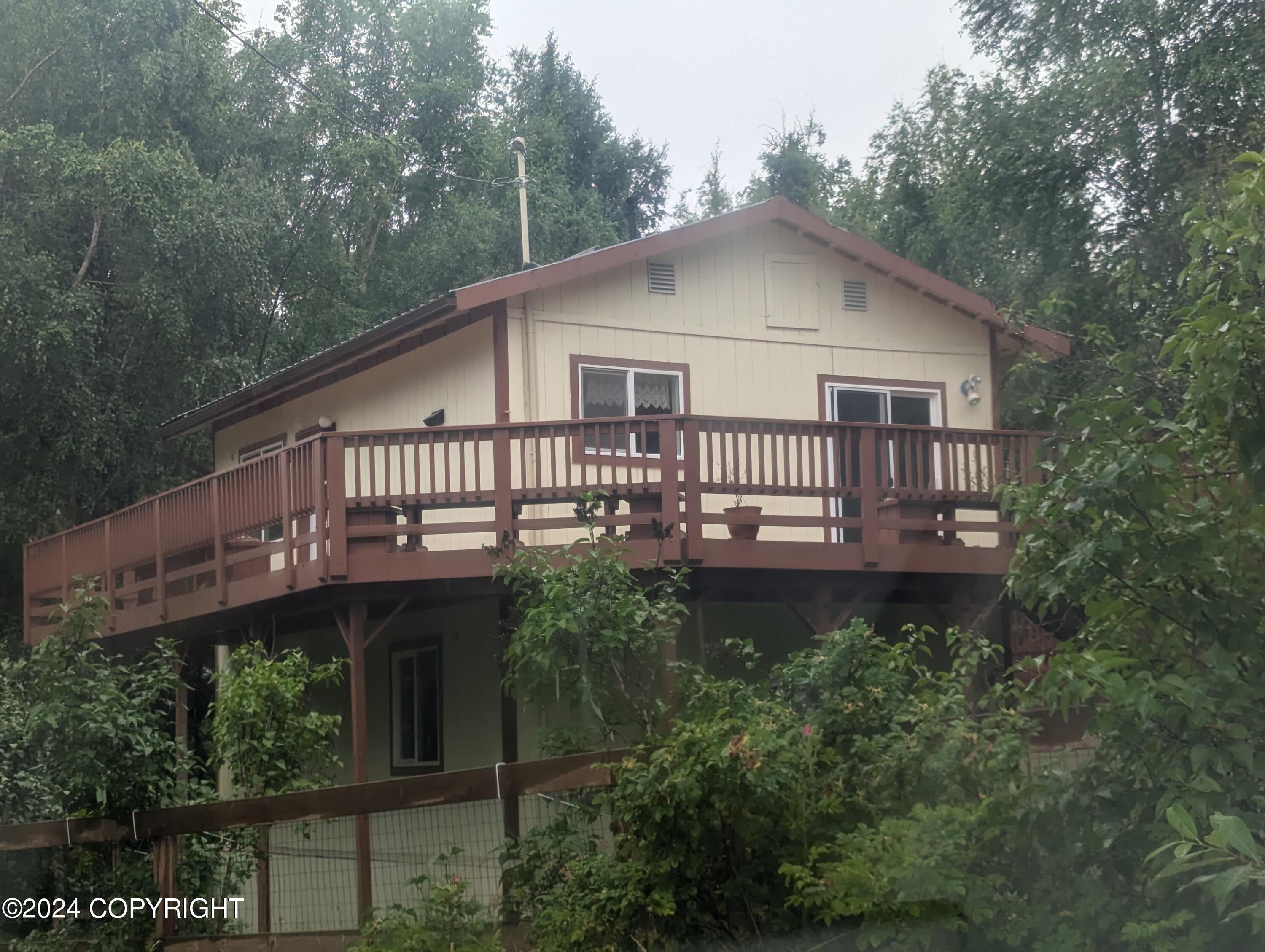 3497 S Lakeview Loop