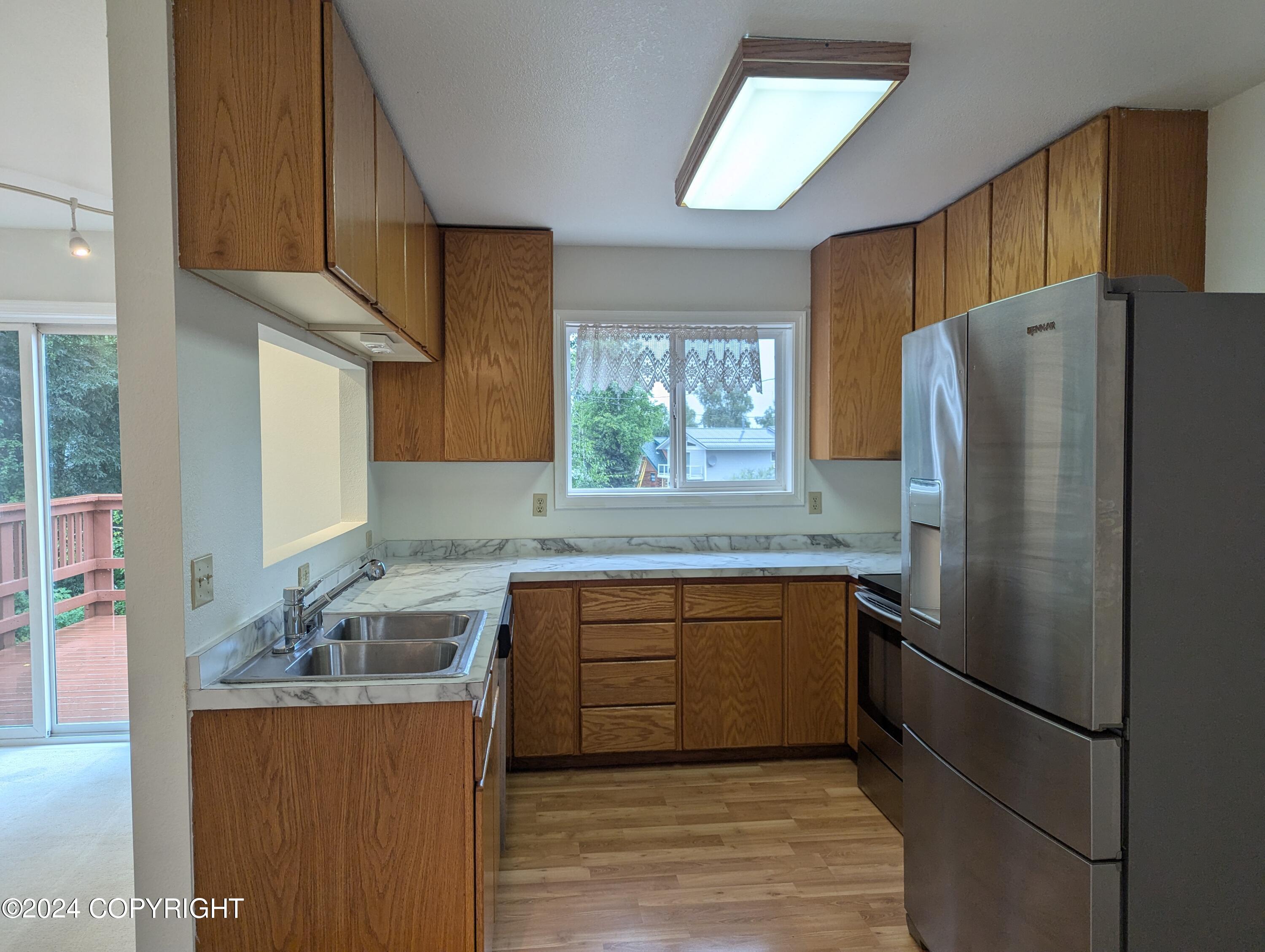 3497 S Lakeview Loop