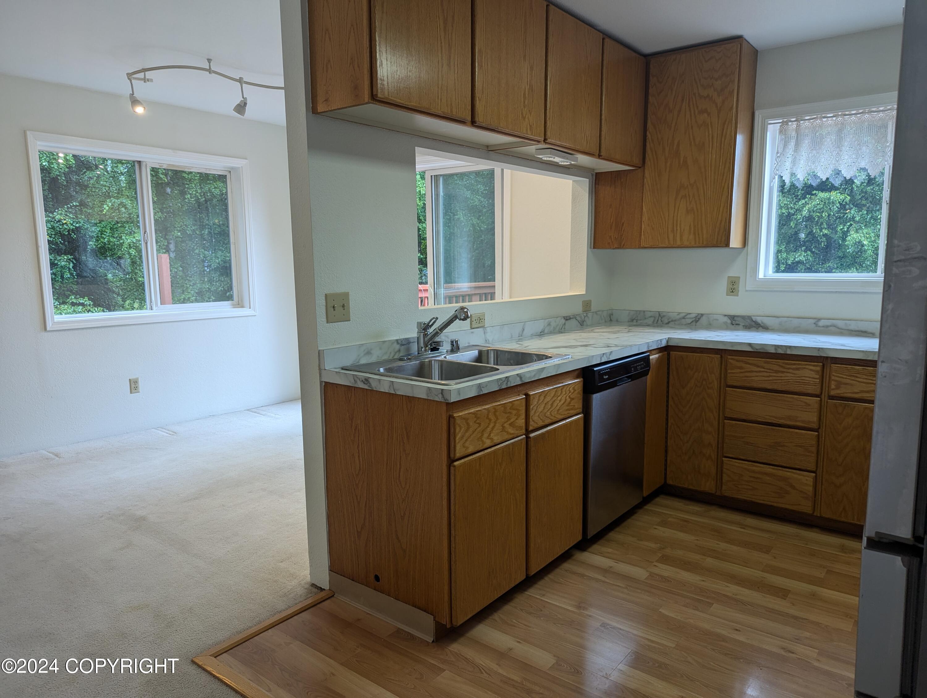 3497 S Lakeview Loop