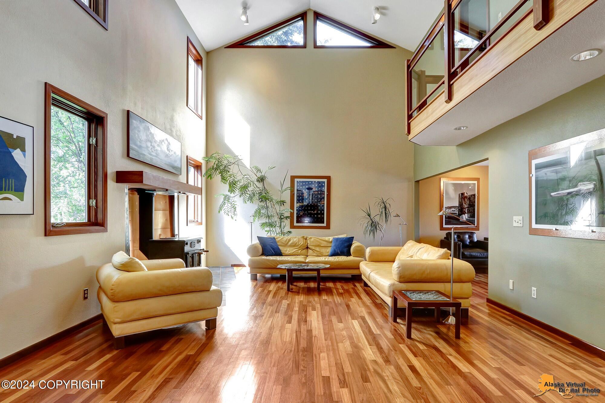 4871 Retriever Circle