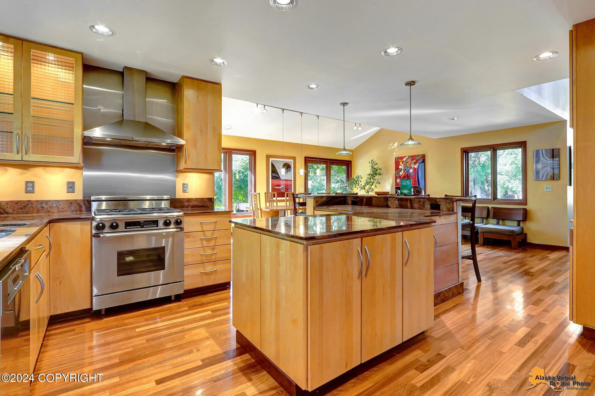 4871 Retriever Circle