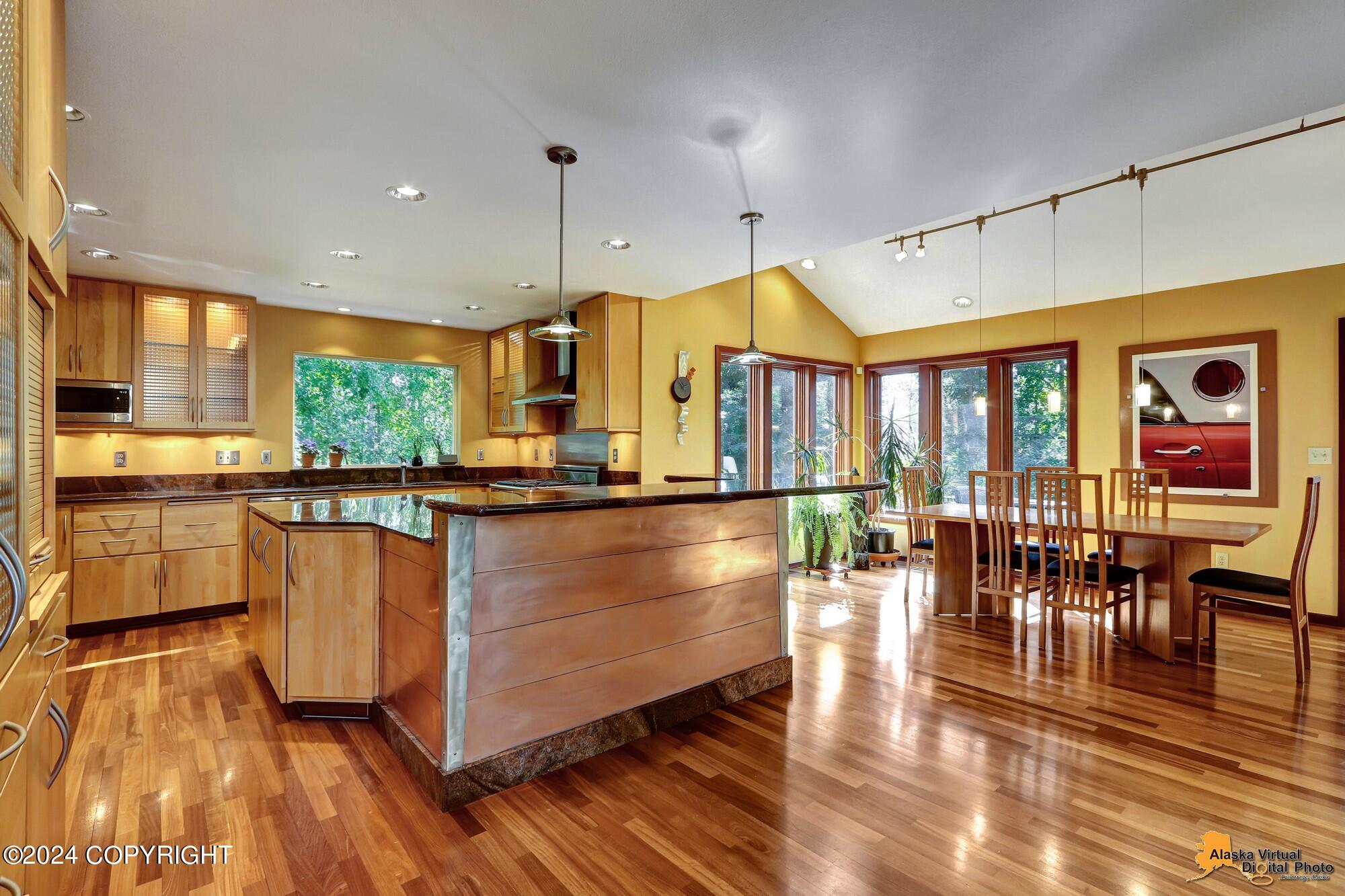 4871 Retriever Circle