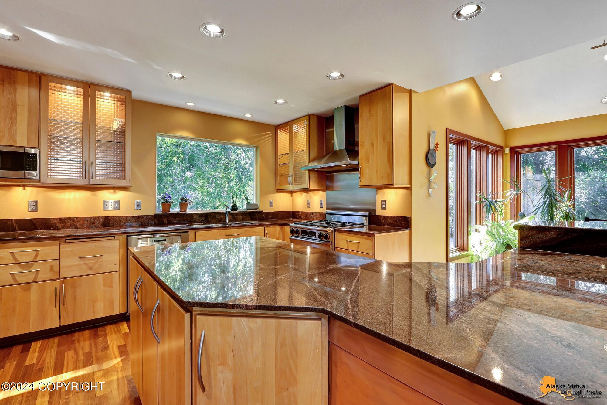 4871 Retriever Circle
