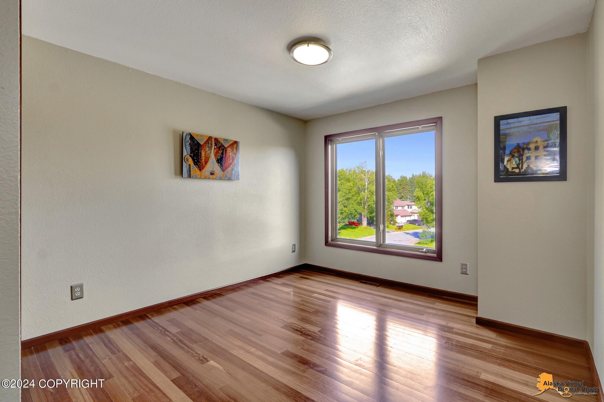 4871 Retriever Circle