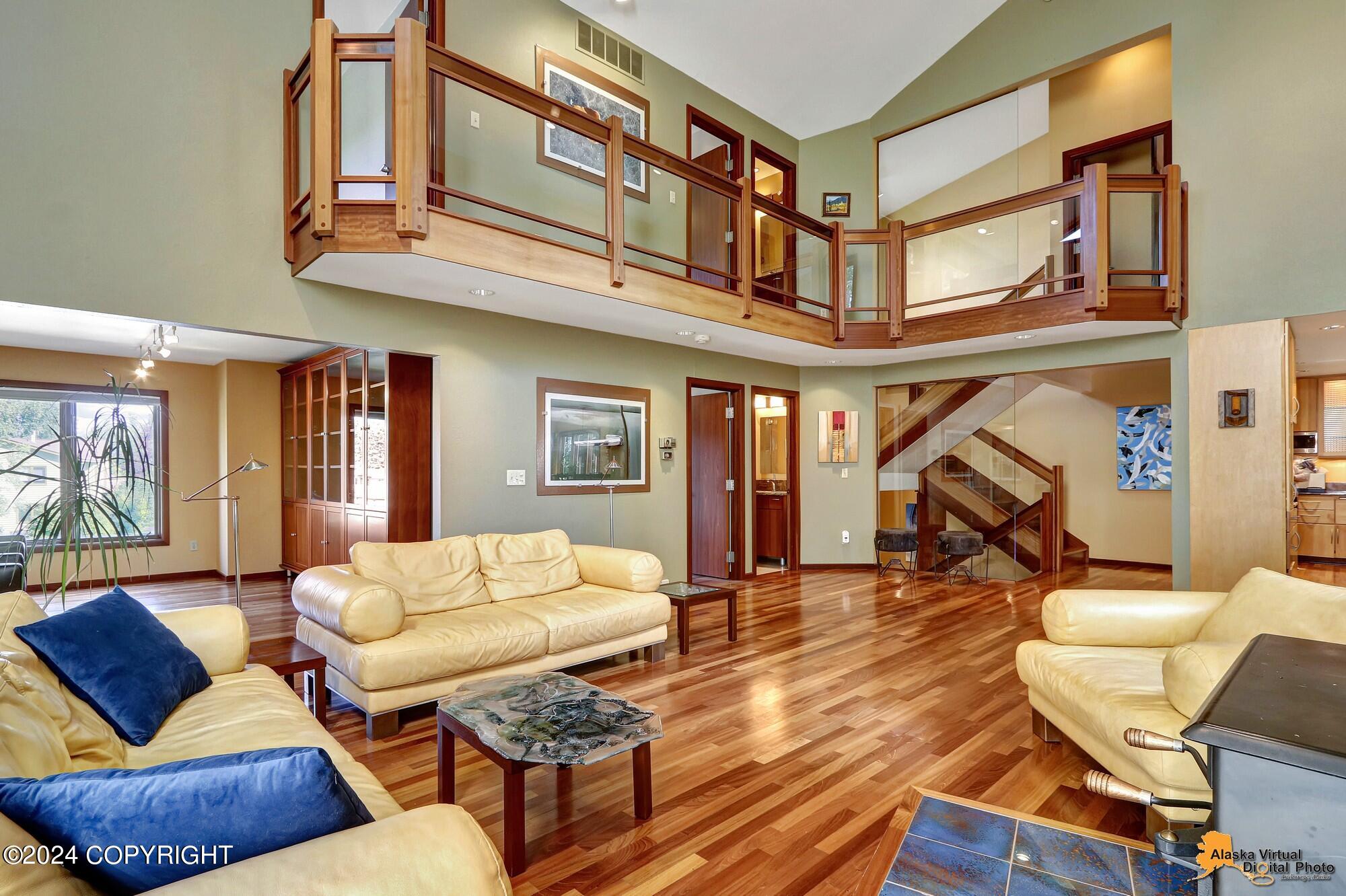 4871 Retriever Circle