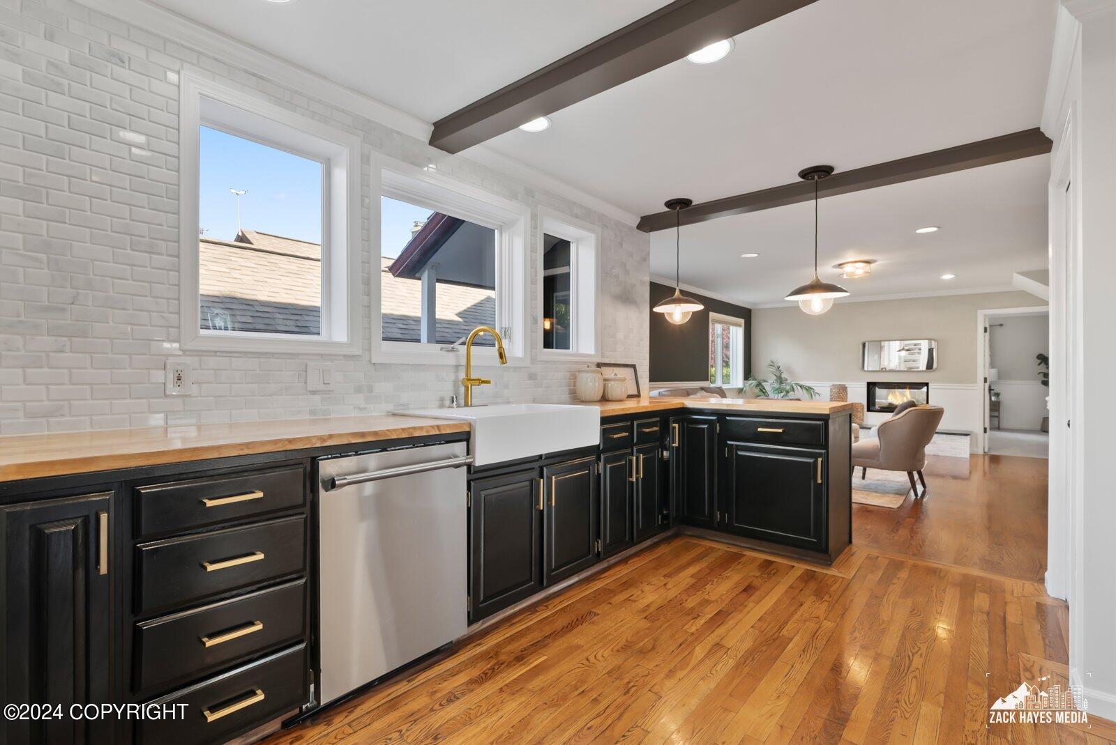 517 W 12th Avenue