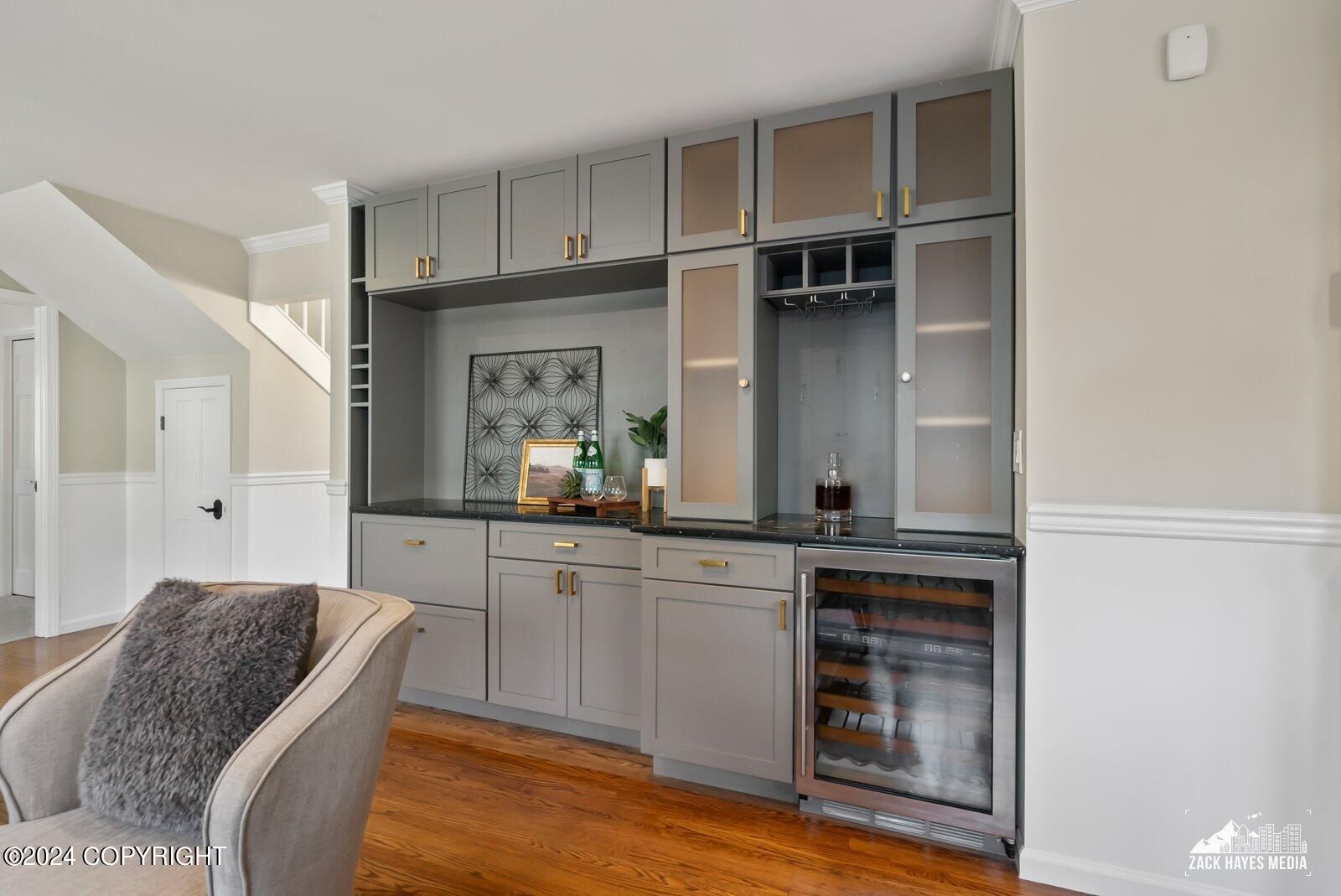517 W 12th Avenue