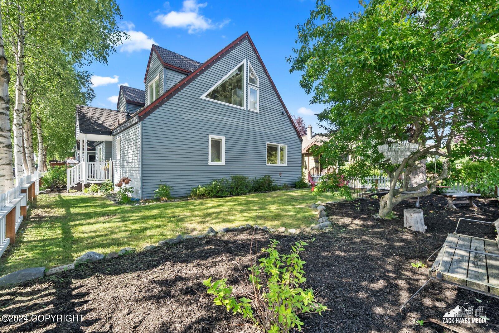 517 W 12th Avenue