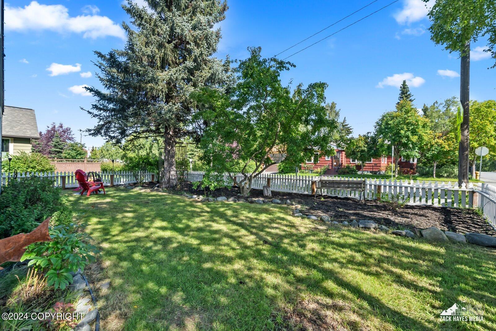 517 W 12th Avenue