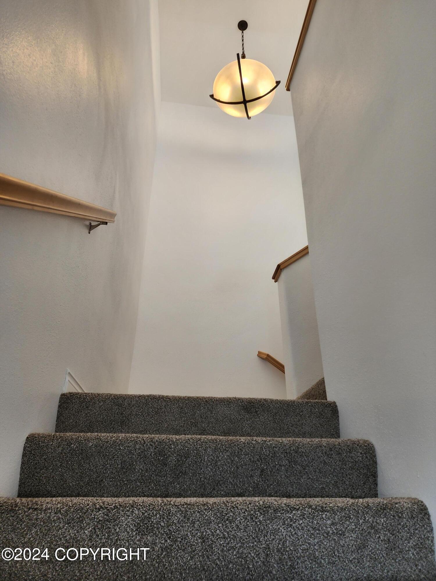 4002 Lakehurst Circle # 1