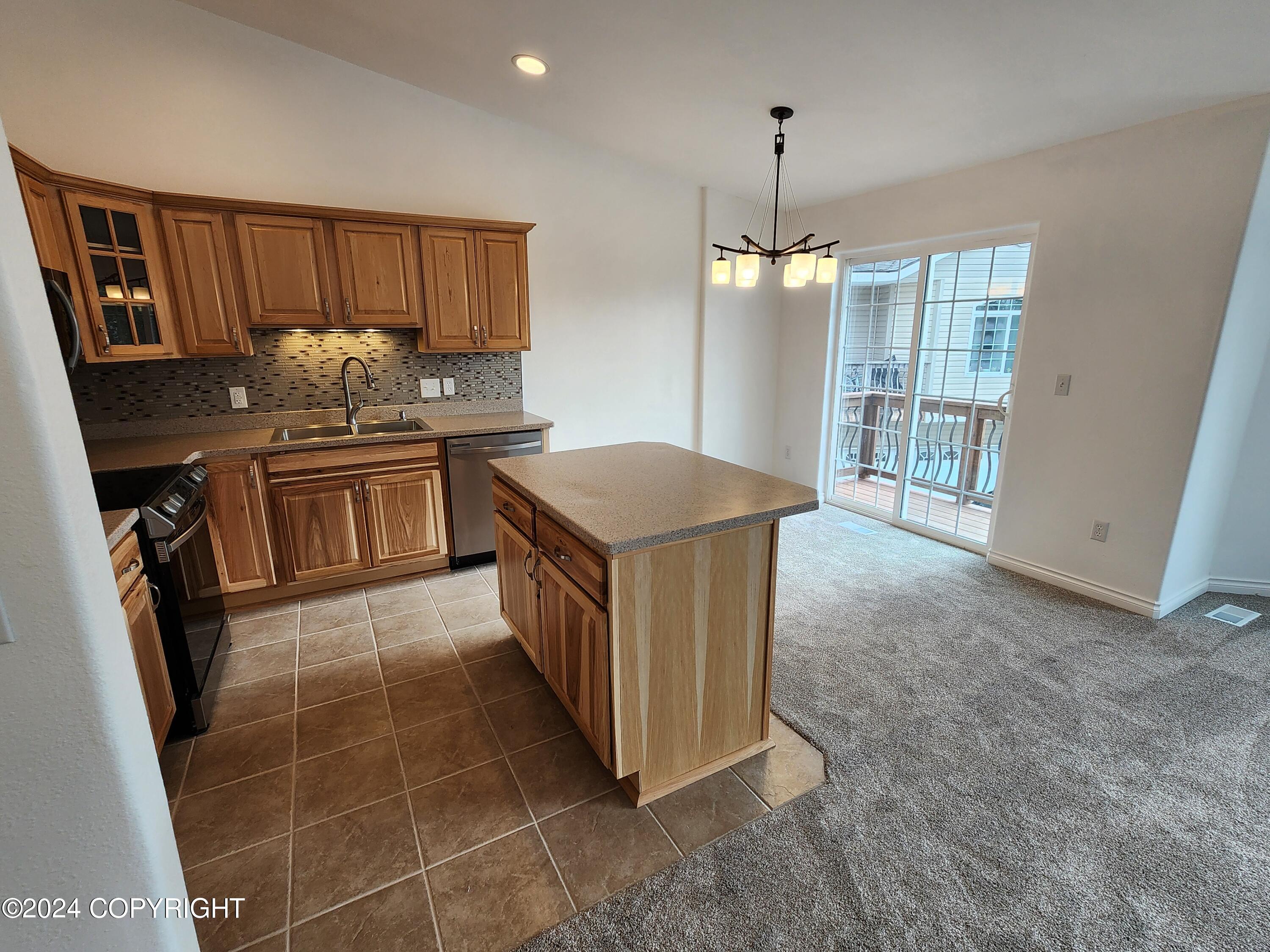 4002 Lakehurst Circle # 1