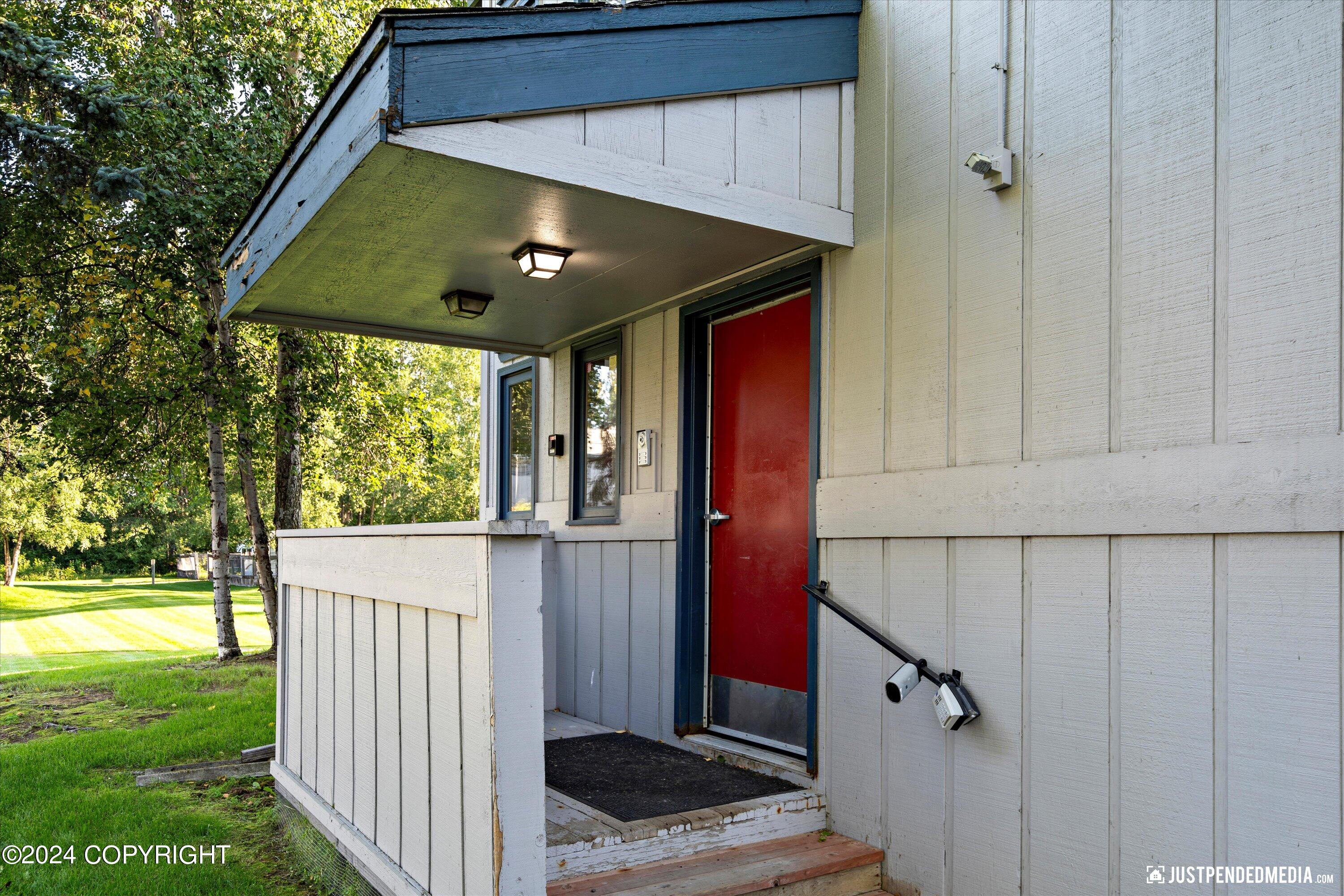 1641 Eastridge Drive # 102