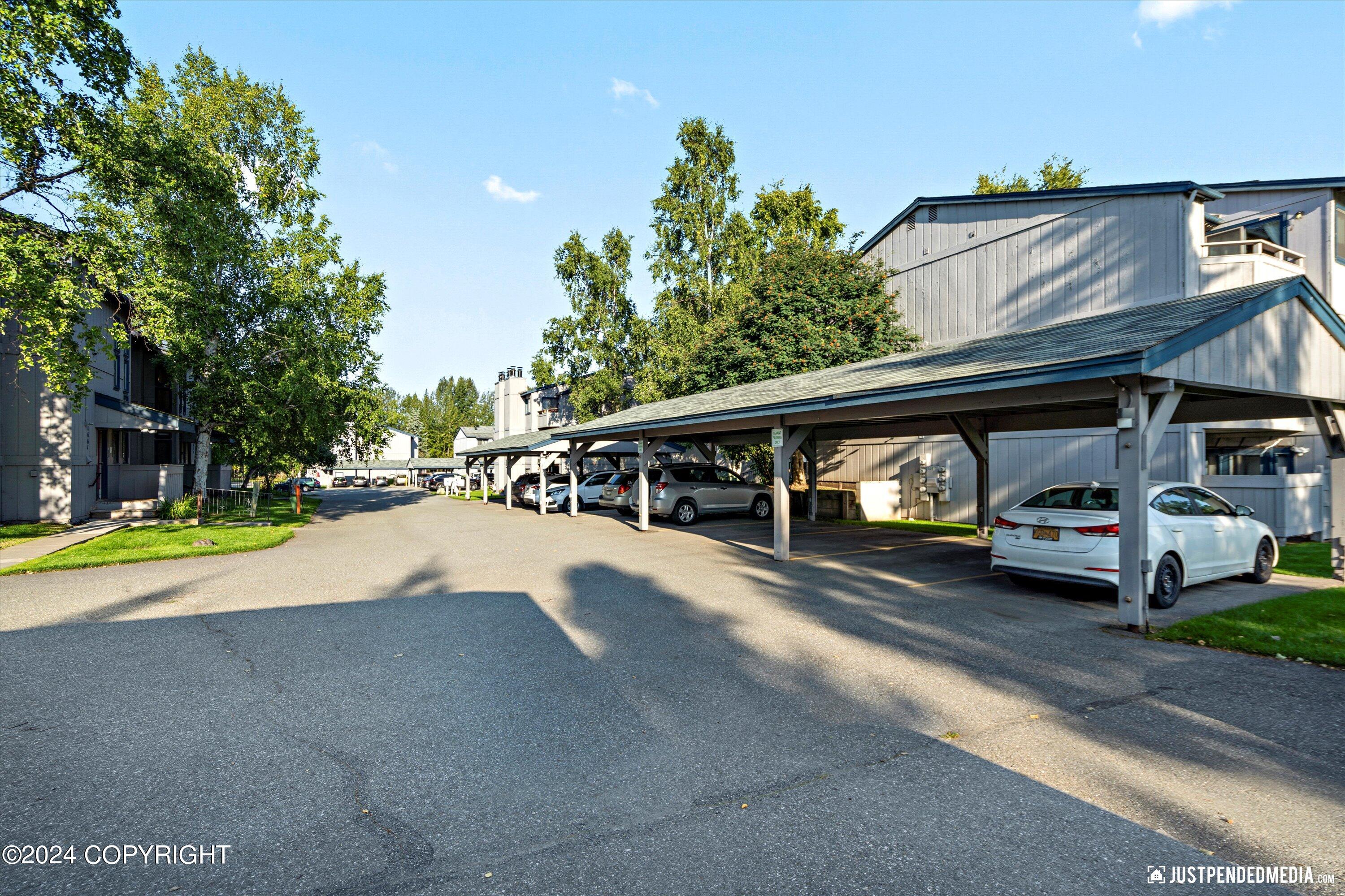 1641 Eastridge Drive # 102