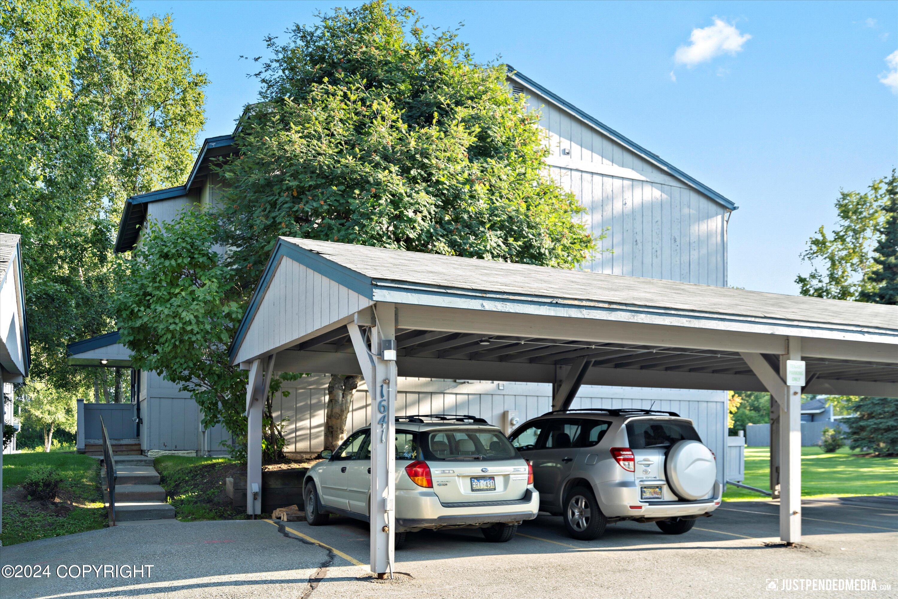 1641 Eastridge Drive # 102