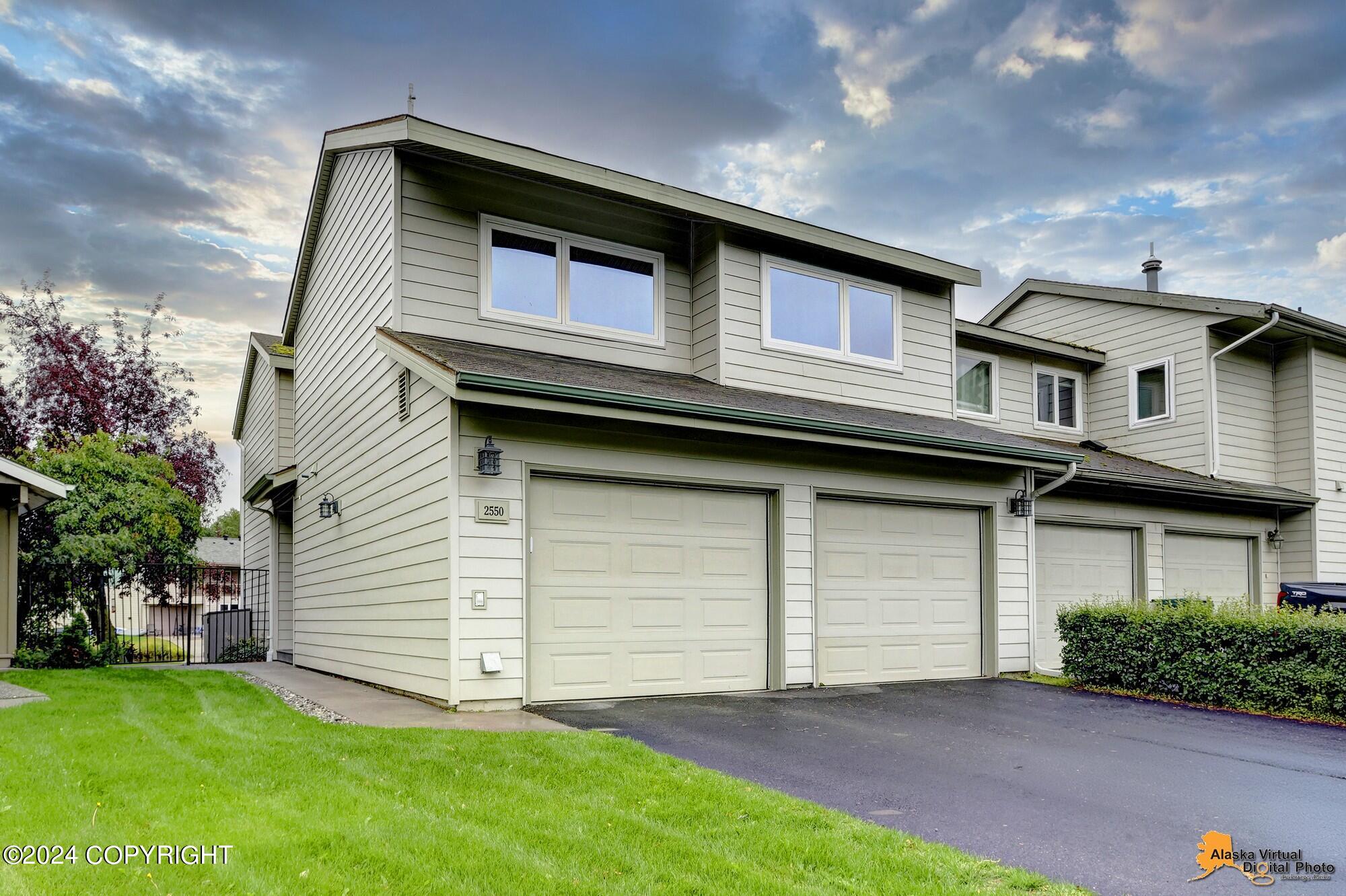 2550 Curlew Circle
