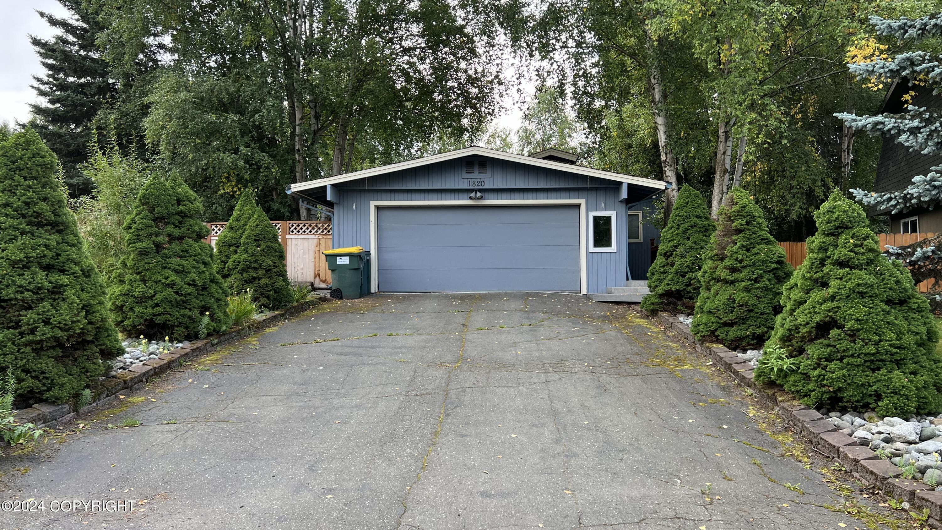 1820 Shadetree Circle