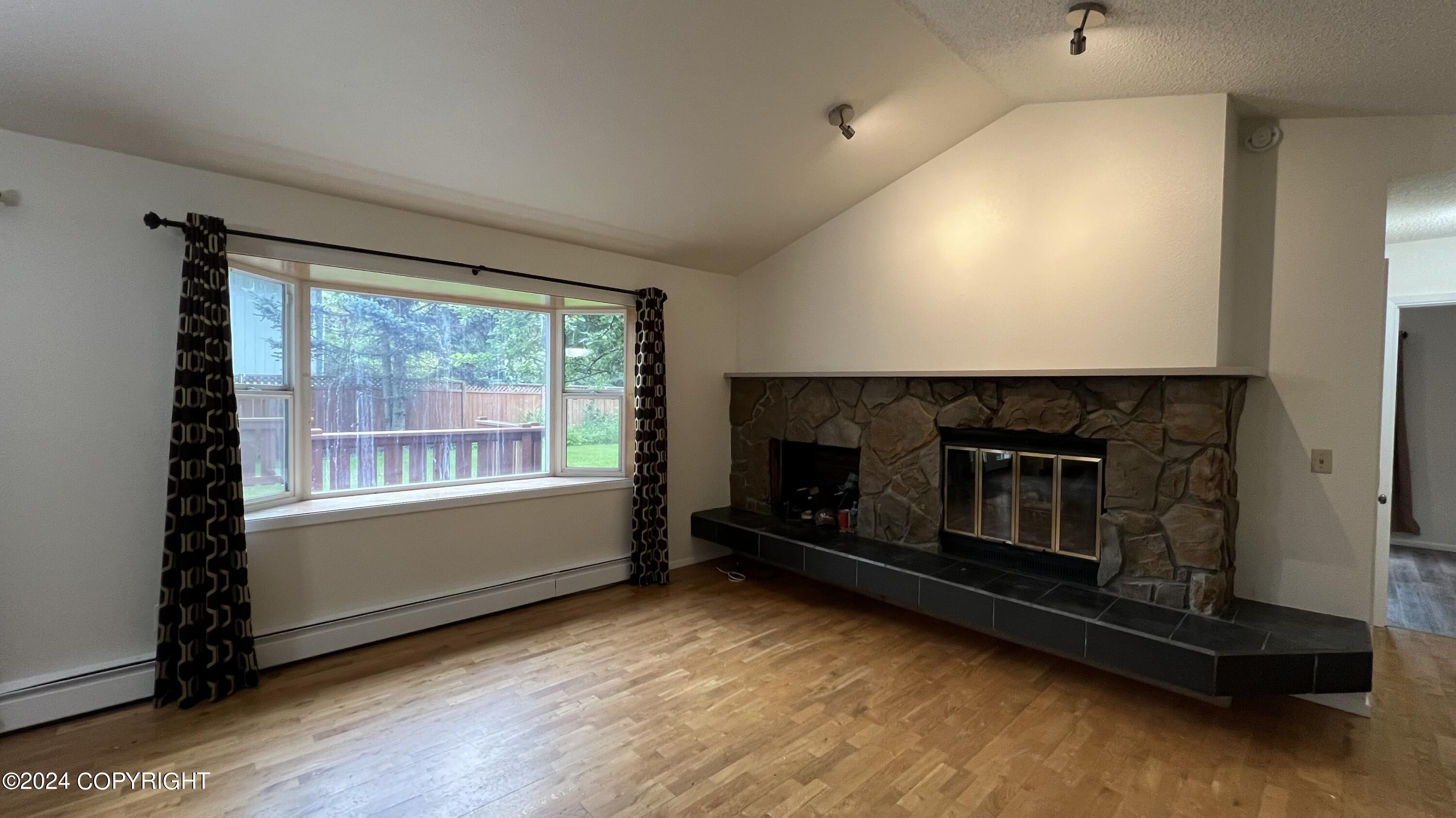 1820 Shadetree Circle