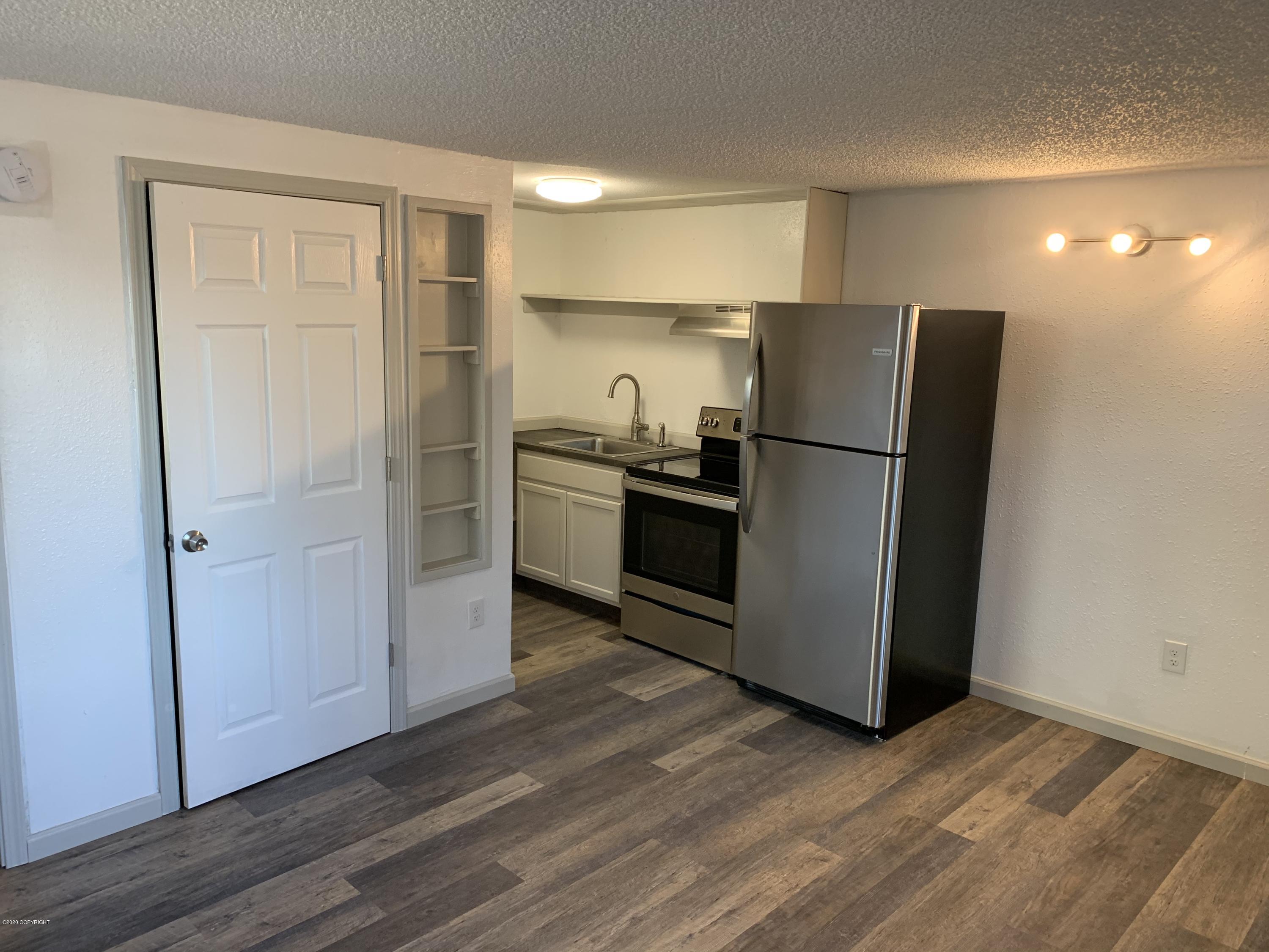 1519 Kinnikinnick Street